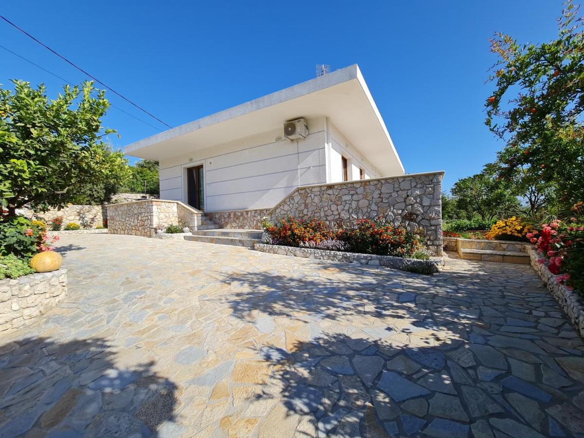 Guesthouse Redilka Ksamil Exterior photo
